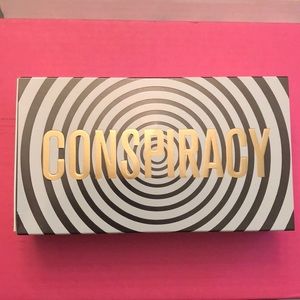 In hand Jeffree Star X shane dawson conspiracy